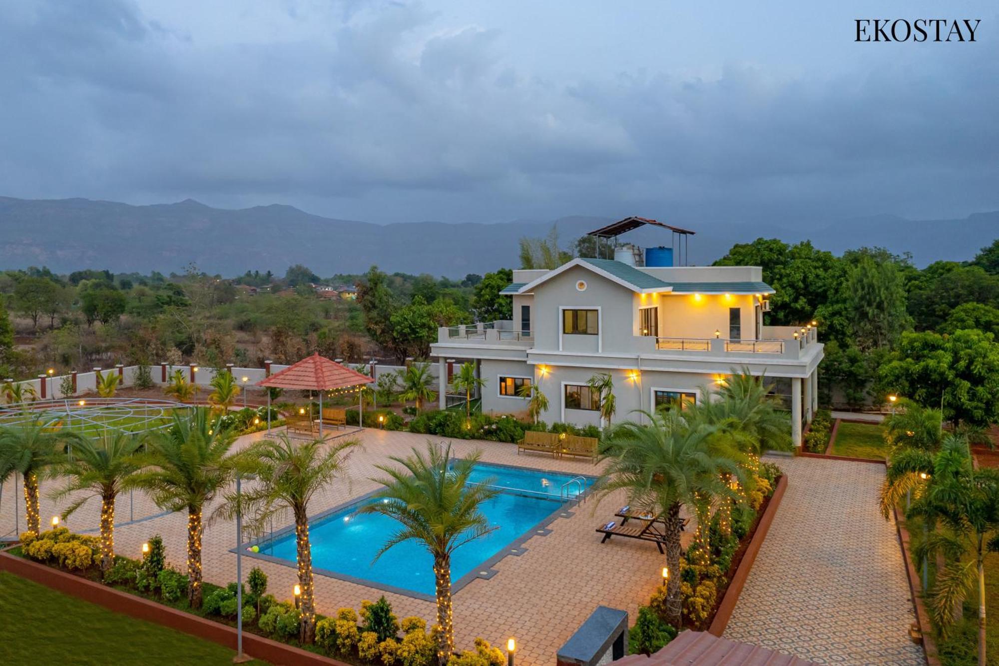 Ekostay Gold Palm Estate I Cricket Turf I Rain Dance I 2 Acre Property Карджат Екстериор снимка